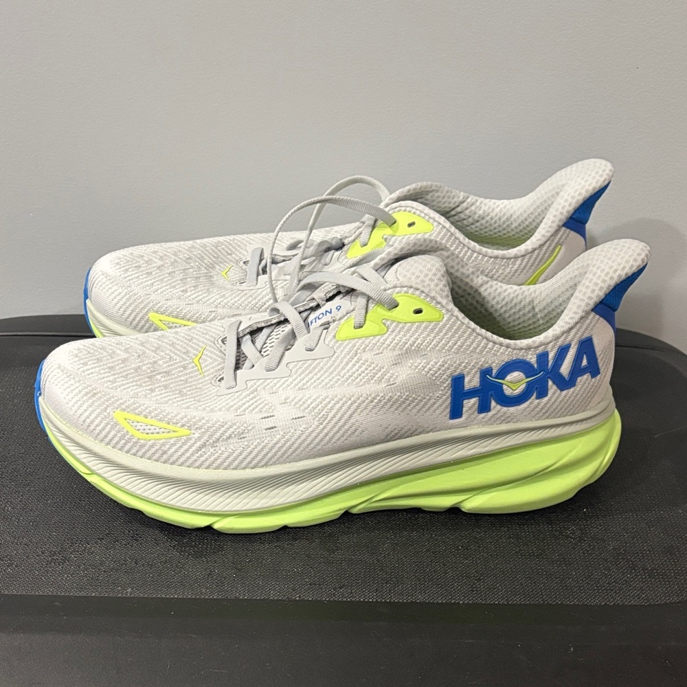 Hoka Clifton 9